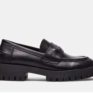 Steve Madden Lawrence black leather 1” platform Cosmo loafer